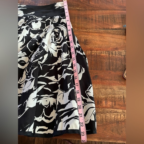 Lauren Ralph Lauren Black and White Asymmetrical Skirt - Picture 2 of 4